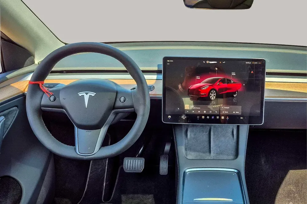 AED 2204/month | 2024 Tesla Model Y  | GCC Specs | Ref#430421 - Image 9
