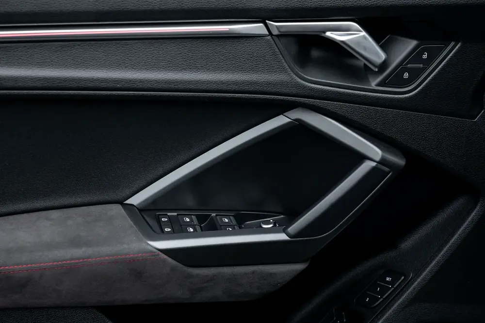 4,113 P.M |  RSQ3 Sportback 2.5 TFSI Quattro S-tronic | 0% Downpayment |  AUDI SERVICE CONTRACT - Image 13