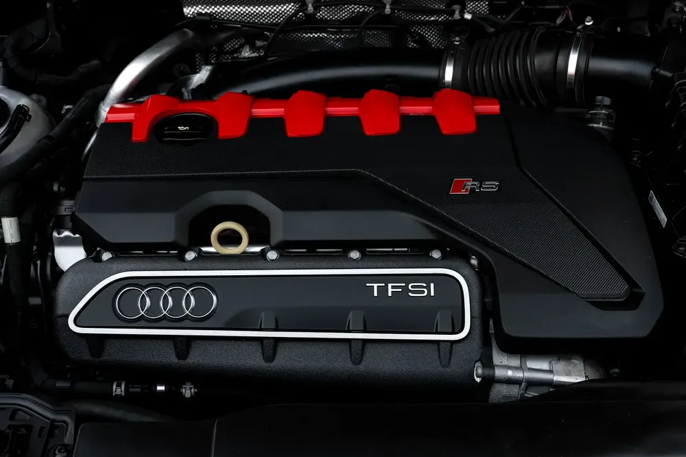 4,113 P.M |  RSQ3 Sportback 2.5 TFSI Quattro S-tronic | 0% Downpayment |  AUDI SERVICE CONTRACT - Image 14