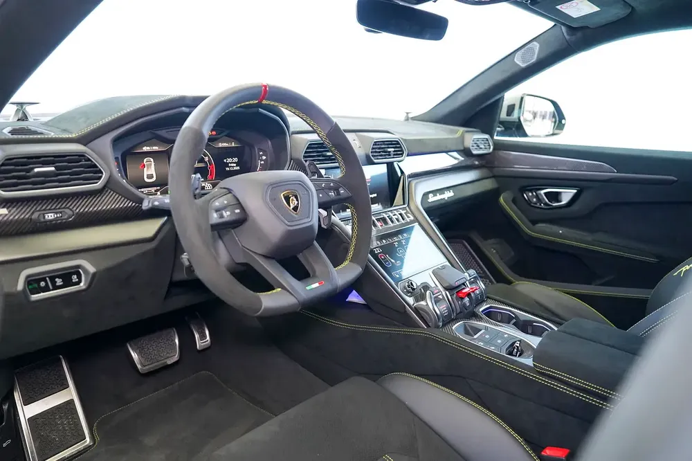 URUS PERFORMANTE | NARDO GREY | AKRAPOVIC EXHAUST | CARBON INTERIOR AND EXTERIOR - Image 7