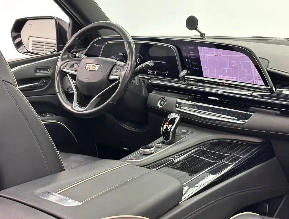 2023 Cadillac Escalade ESV, 1 Year Warranty Unlimited Km, Cadillac Full Service History, GCC - Image 11