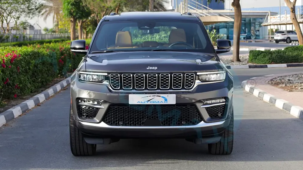 ( Warranty and Service ) 2025 JEEP GRAND CHEROKEE SUMMIT RESERVE LUXURY NIGHT VISION 4X4 GCC 0Km - Image 4