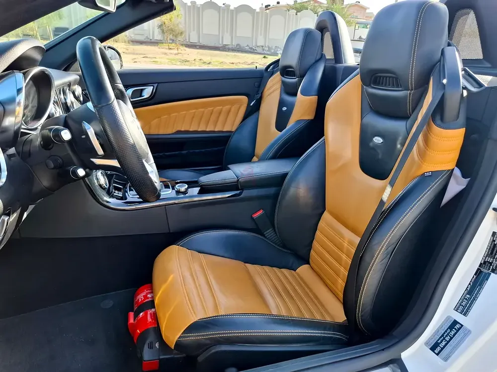 AED 2096/month | 2017 Mercedes-Benz SLC SLC 43 AMG | GCC Specs | Ref#425860 - Image 12