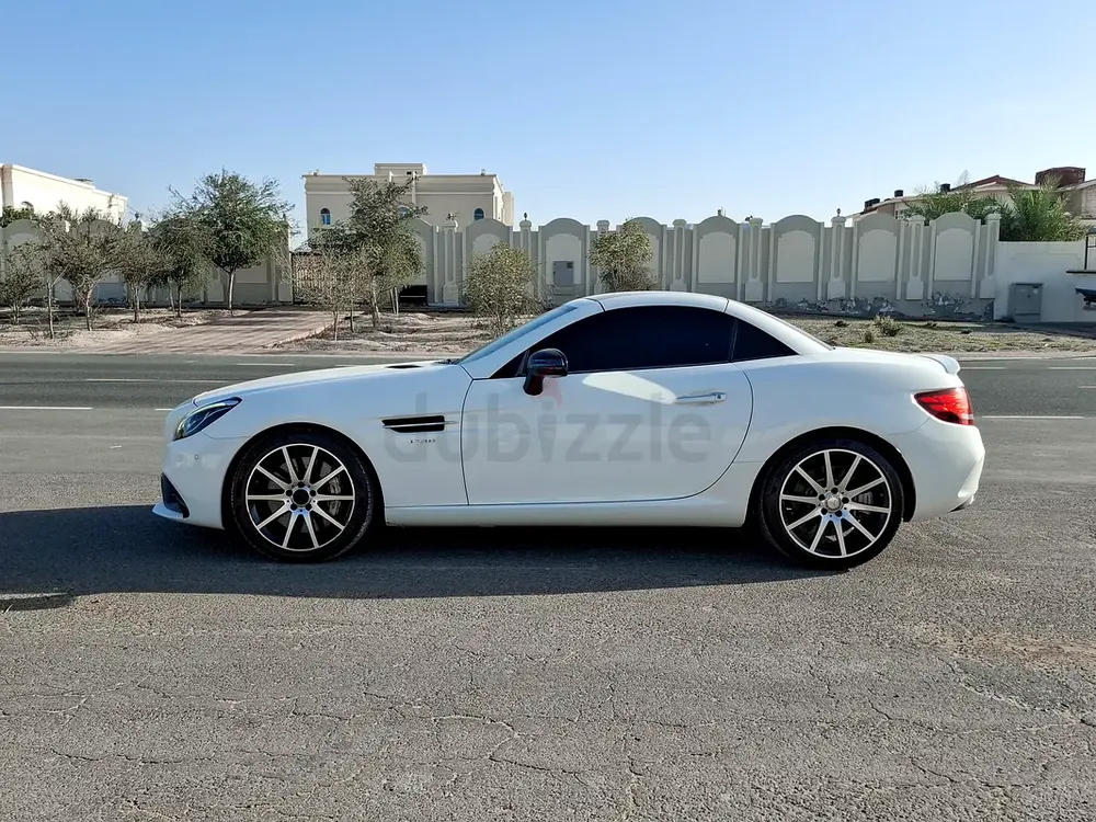 AED 2096/month | 2017 Mercedes-Benz SLC SLC 43 AMG | GCC Specs | Ref#425860 - Image 5