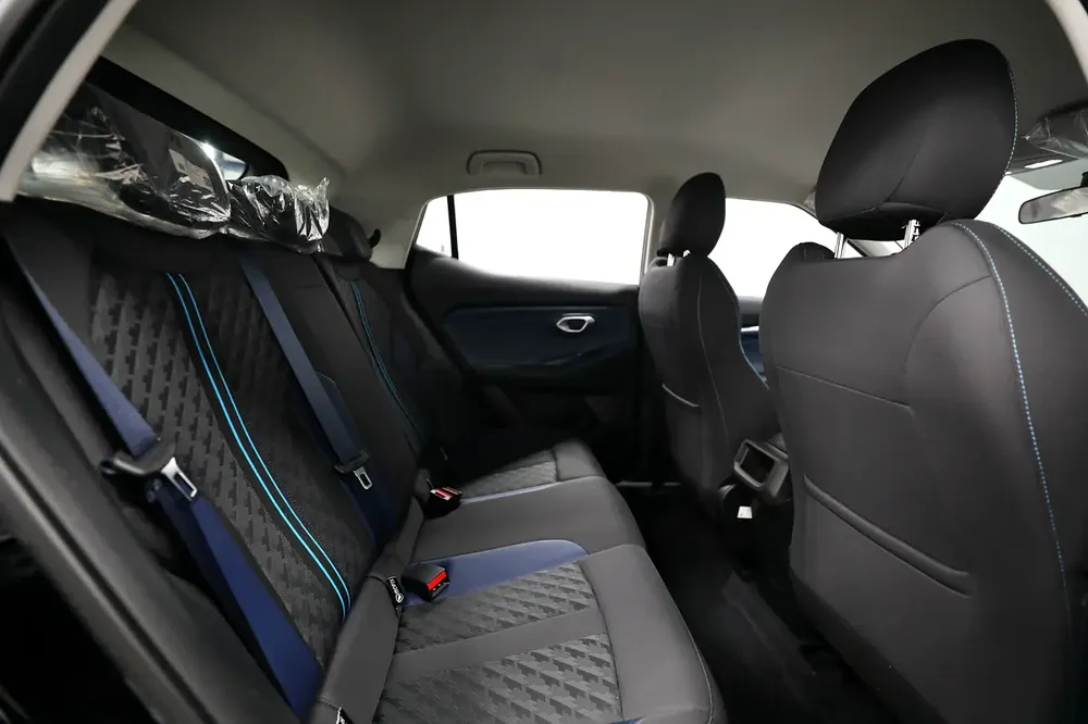 GCC | GS3 EMZOOM | Agency Warranty 5 Years or 150,000 KM | 2027 Brand New. - Image 8