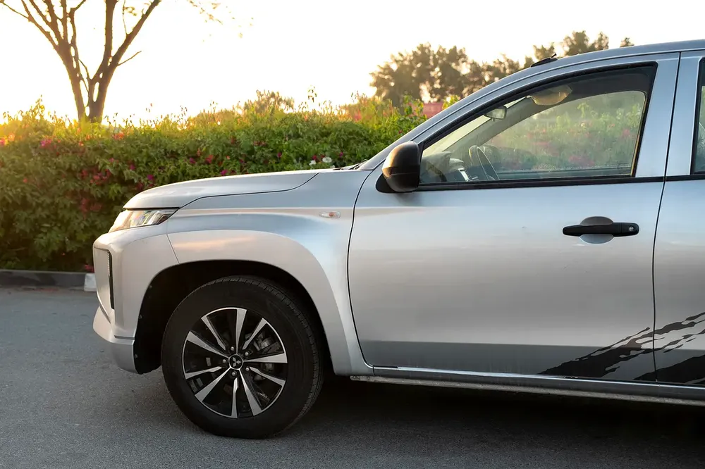 Mitsubishi L200 Double Cab 2023 2WD Manual - Diesel new car - Image 4