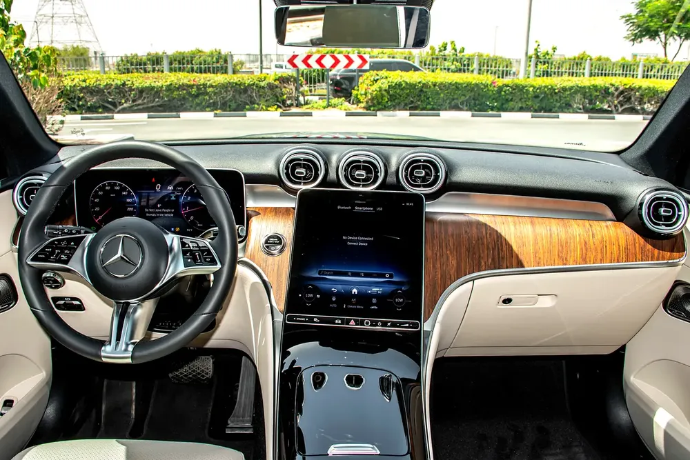 2025 GLC 300 | Clean Title | Clean Carfax | Luxury SUV - Image 6