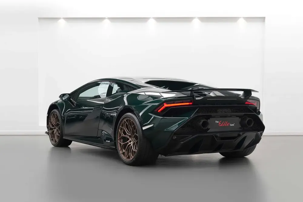 2023 LAMBORGHINI HURACAN TECNICA / CARBON FIBRE INSIDE - Image 4