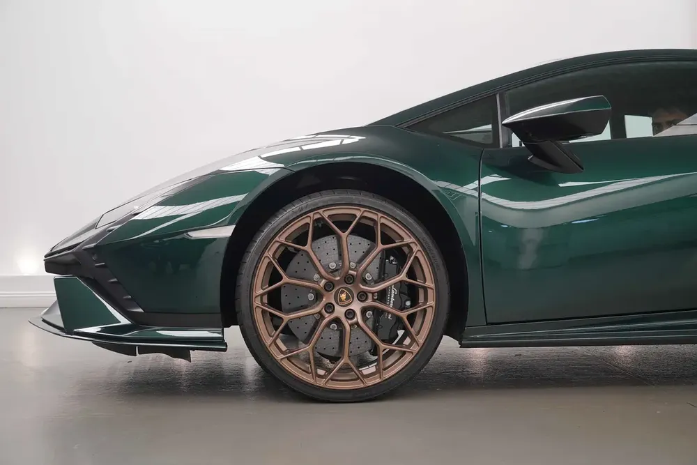 2023 LAMBORGHINI HURACAN TECNICA / CARBON FIBRE INSIDE - Image 6