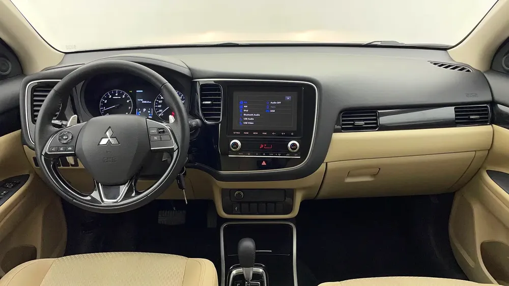 AED 930/m | 0 DP | Free 3 Months Warranty | Service History | 30D Return | MITSUBISHI OUTLANDER 2023 - Image 7