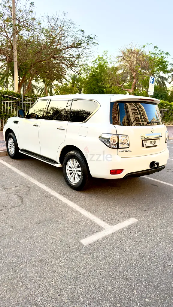 Nissan Patrol XE 2019 - GCC Specs - Single Lady driven - Image 18