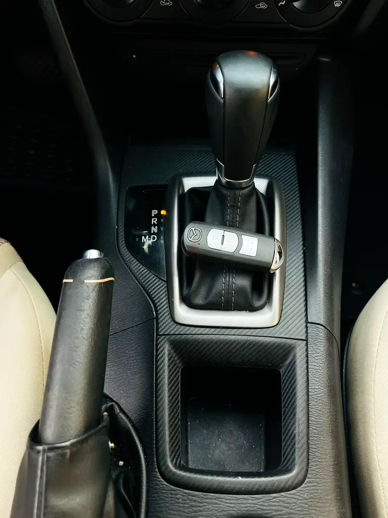 MAZDA 3 SEDAN 1.6 MODEL 2018 GCC SPECS - Image 10