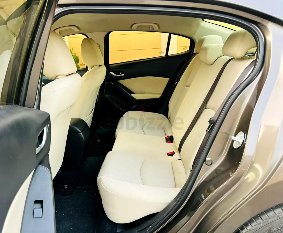 MAZDA 3 SEDAN 1.6 MODEL 2018 GCC SPECS - Image 13