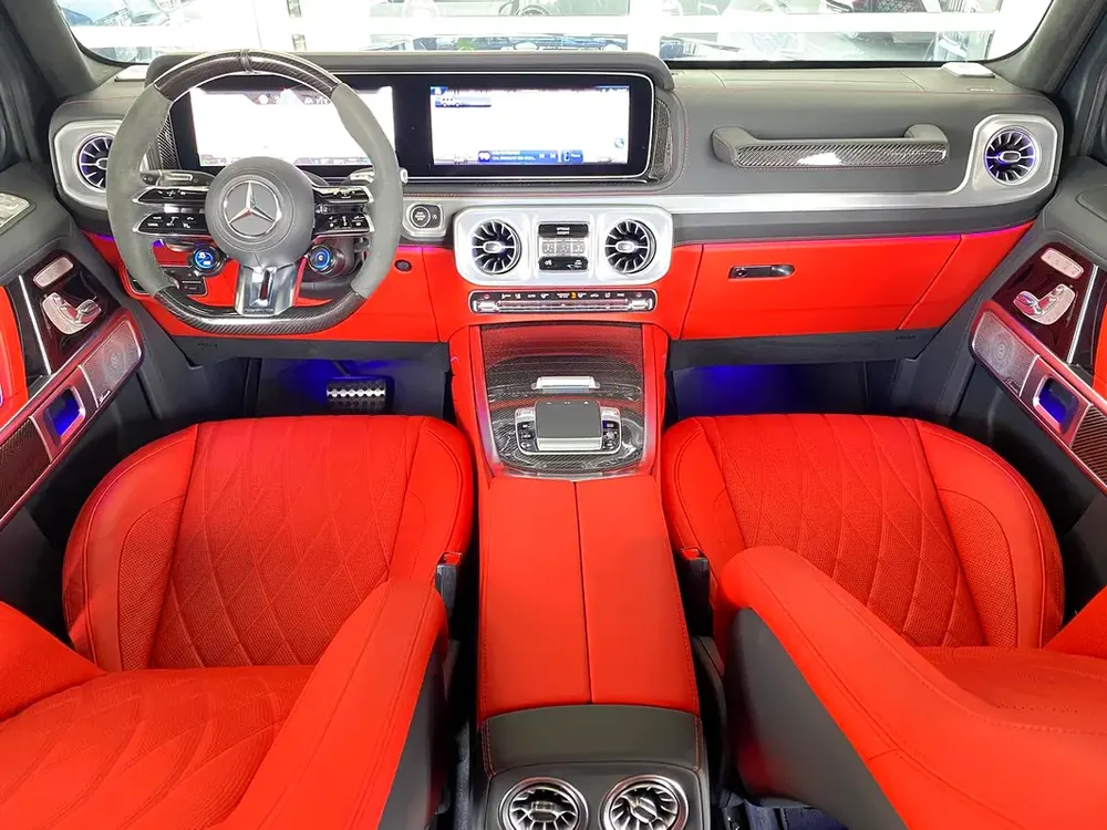 2025 Mercedes-Benz G-Class G 63 AMG - GCC Specs - Image 11