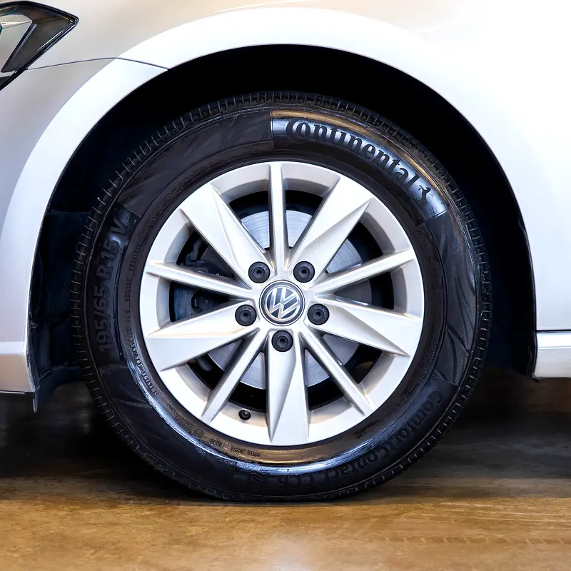 AED 669 P.M • 0% Downpayment • Volkswagen Golf SE • 1 Year Warranty - Image 7