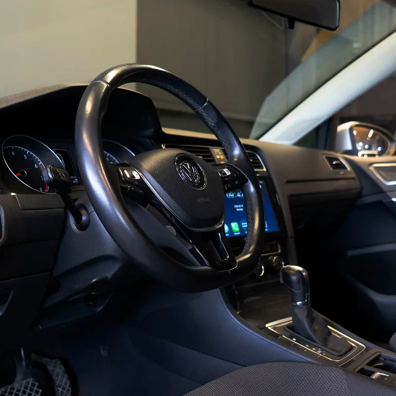 AED 669 P.M • 0% Downpayment • Volkswagen Golf SE • 1 Year Warranty - Image 9