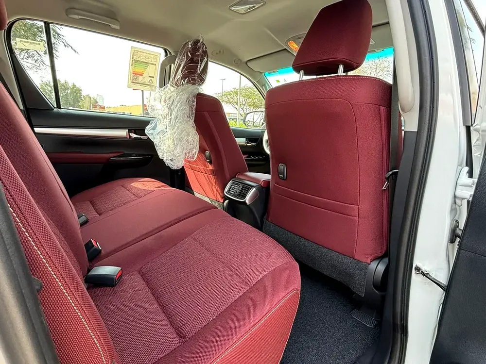 Brand New 2026 Toyota Hilux Double Cab GLX - GCC Specs - Image 12