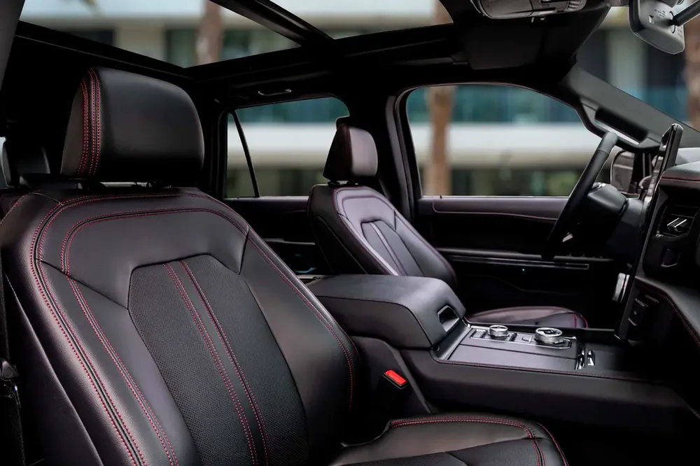 4,700 P.M |  Expedition - Stealth Performance | 0% Downpayment | HIGH SPEC | 2030 WARRANTY! - Image 11