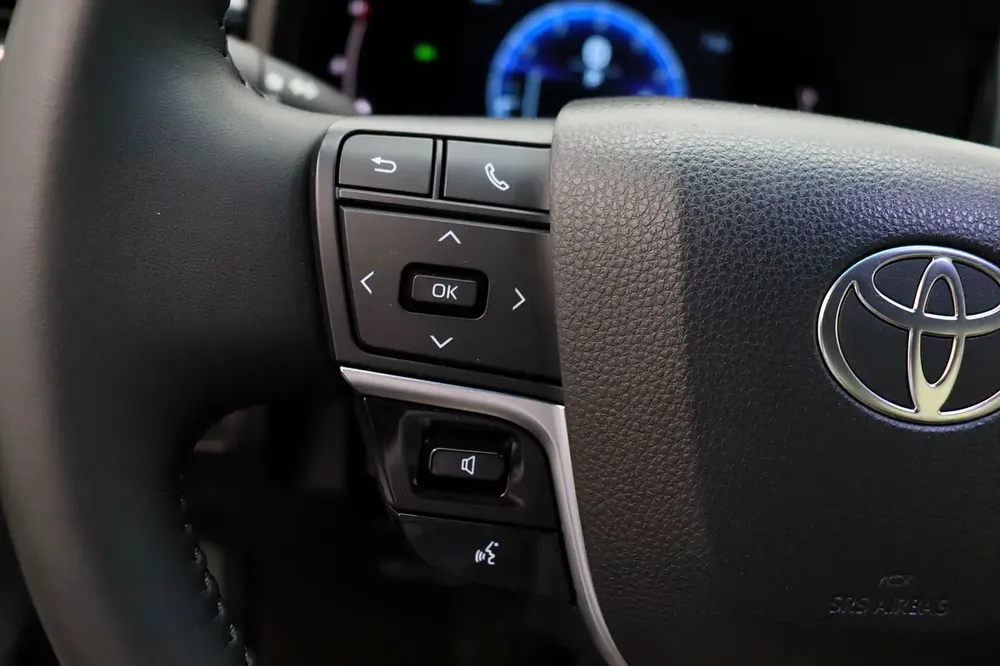 CAMRY SDN P 2.5L AT XLE RA - Image 7
