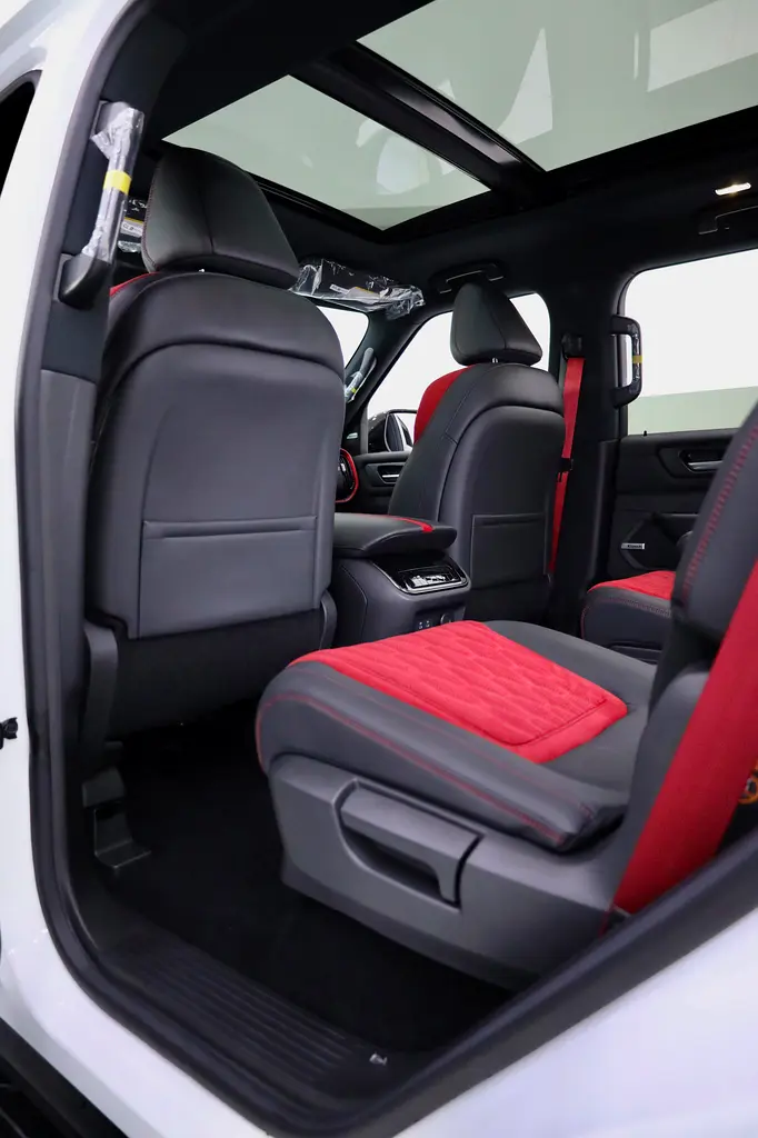 NISSAN ARMADA NISMO 2026 FULLY LOADED WITH CAPTAIN SEATS + FULLY LOADED - Image 13