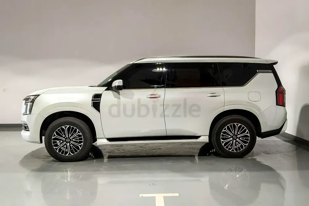 AED 4255/month | 2025 Nissan Patrol SE Platinum City | GCC Specs | Ref#453582 - Image 5