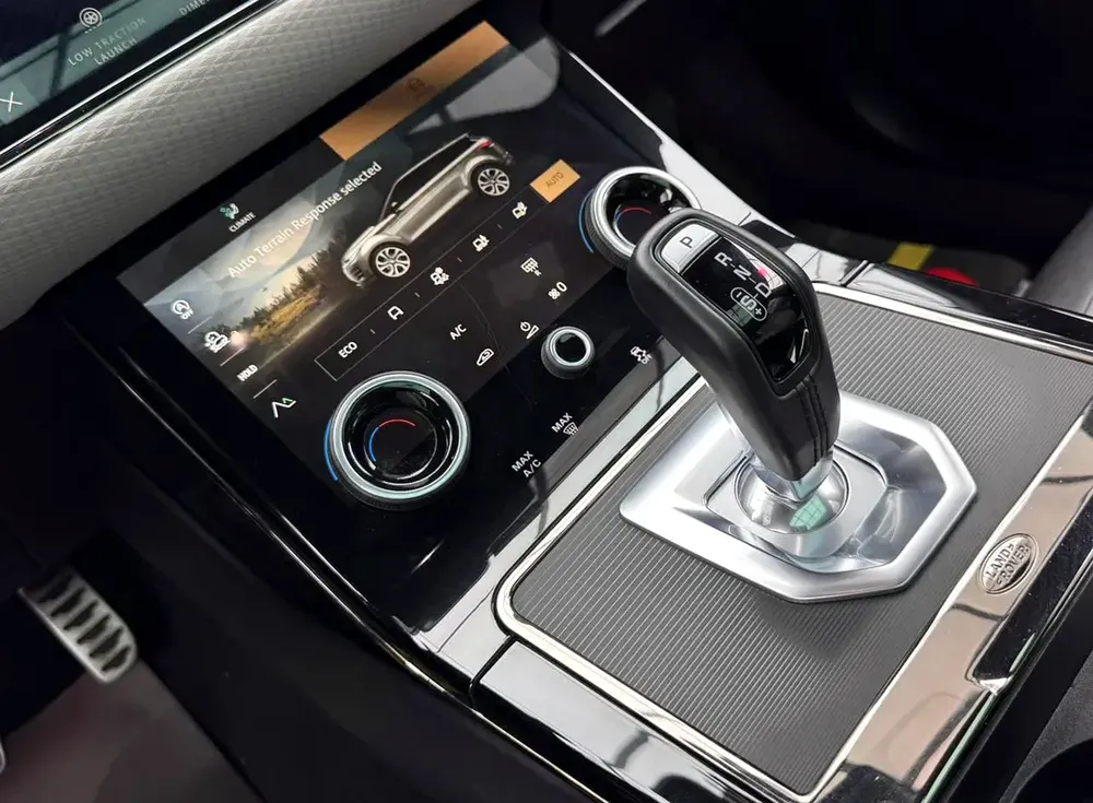 2023 Range Rover Evoque P200 S R-Dynamic, 2028 LR Warranty, Full LR Service History, GCC - Image 15