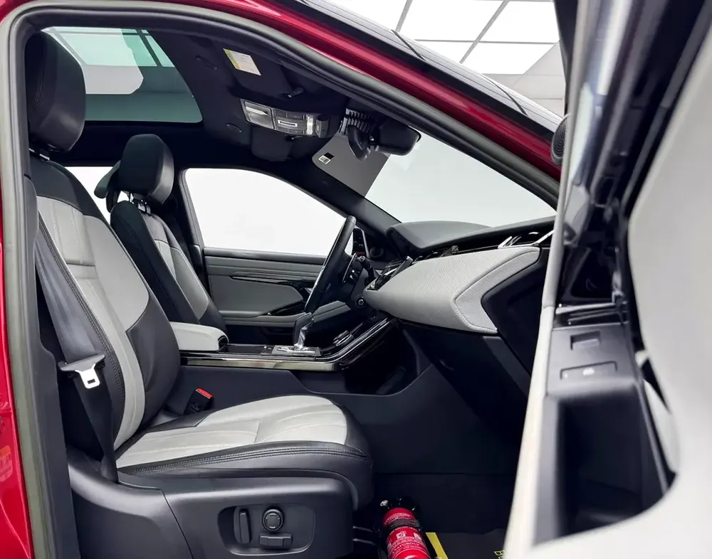 2023 Range Rover Evoque P200 S R-Dynamic, 2028 LR Warranty, Full LR Service History, GCC - Image 9