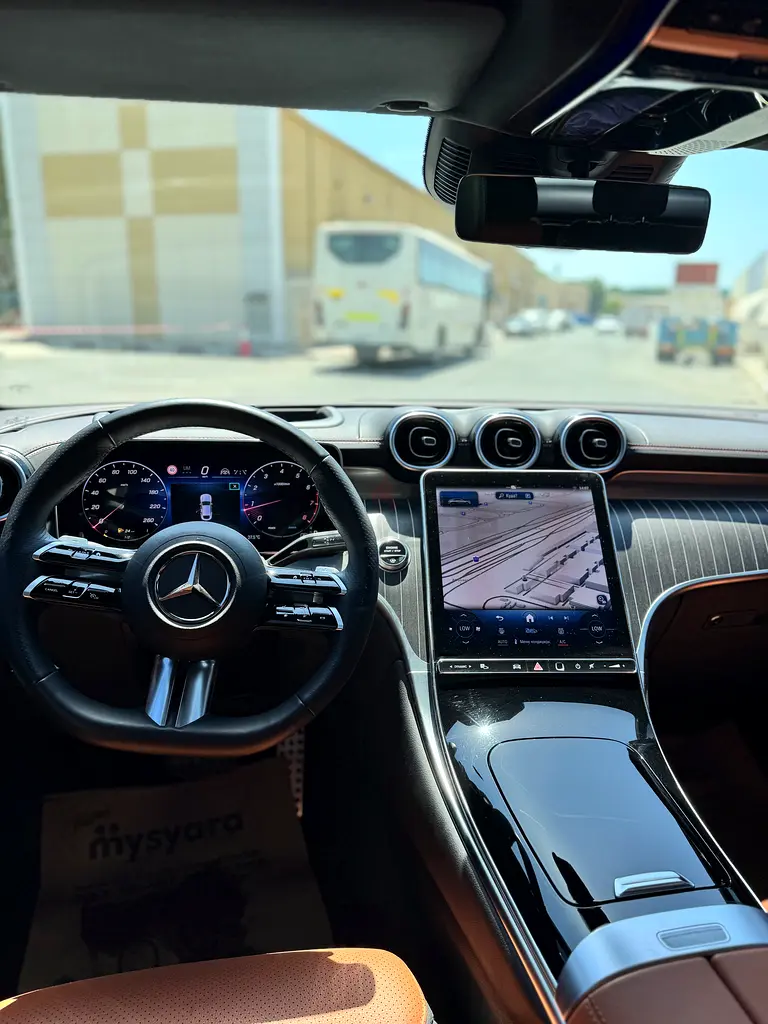 Mercedes-Benz GLC 300 - Image 8