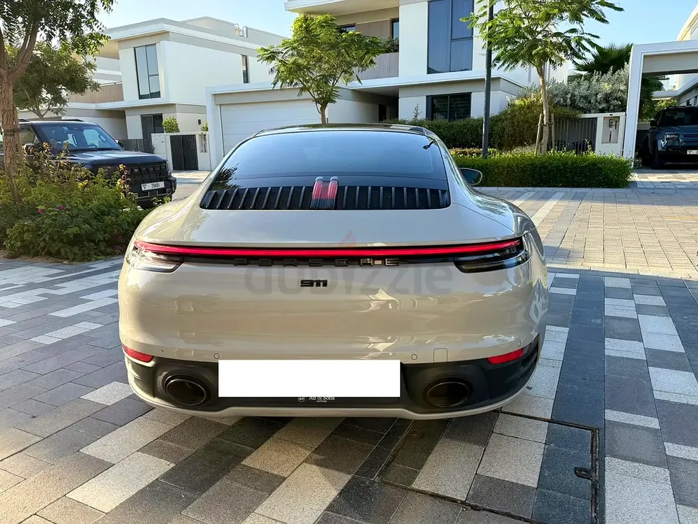 PRICE TO SELL Porsche 911 Carrera 2024 GCC Specs - Image 4