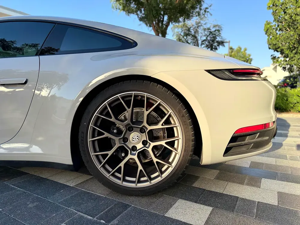 PRICE TO SELL Porsche 911 Carrera 2024 GCC Specs - Image 5