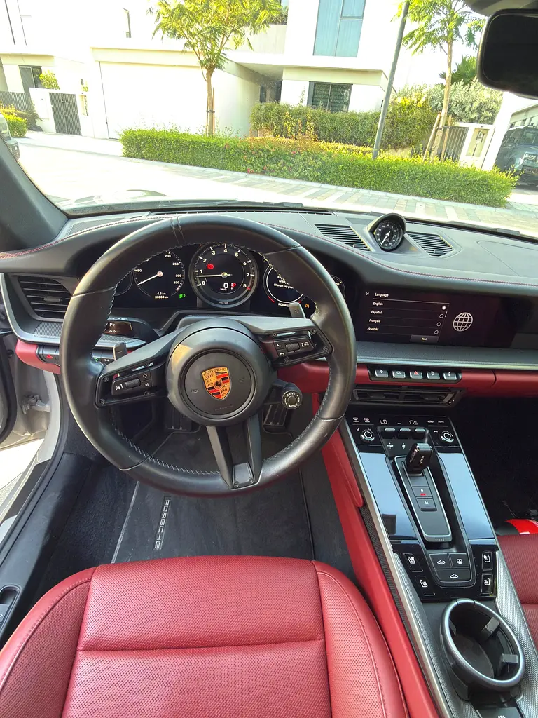 PRICE TO SELL Porsche 911 Carrera 2024 GCC Specs - Image 7