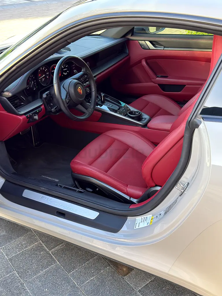 PRICE TO SELL Porsche 911 Carrera 2024 GCC Specs - Image 8