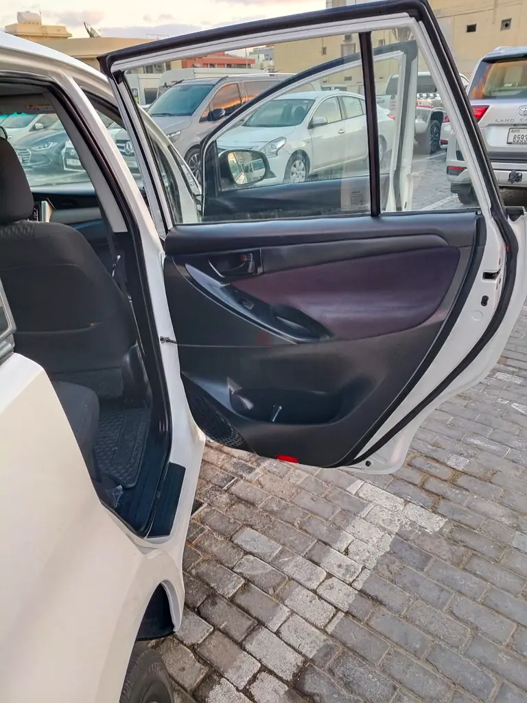 Toyota Innova 2018 | GCC Spec | 8 Seater | No Accident History | in good condition for Sale - Image 13