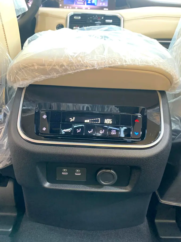 Nissan Patrol LE T2 2026 GCC Specs New Car 0KM - Image 14