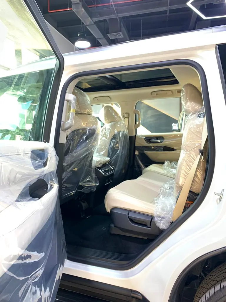 Nissan Patrol LE T2 2026 GCC Specs New Car 0KM - Image 9