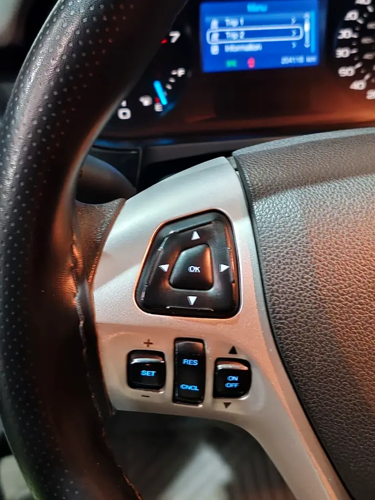 Ford Edge SEL 2014 - GCC Specs - Well Maintained - Image 11