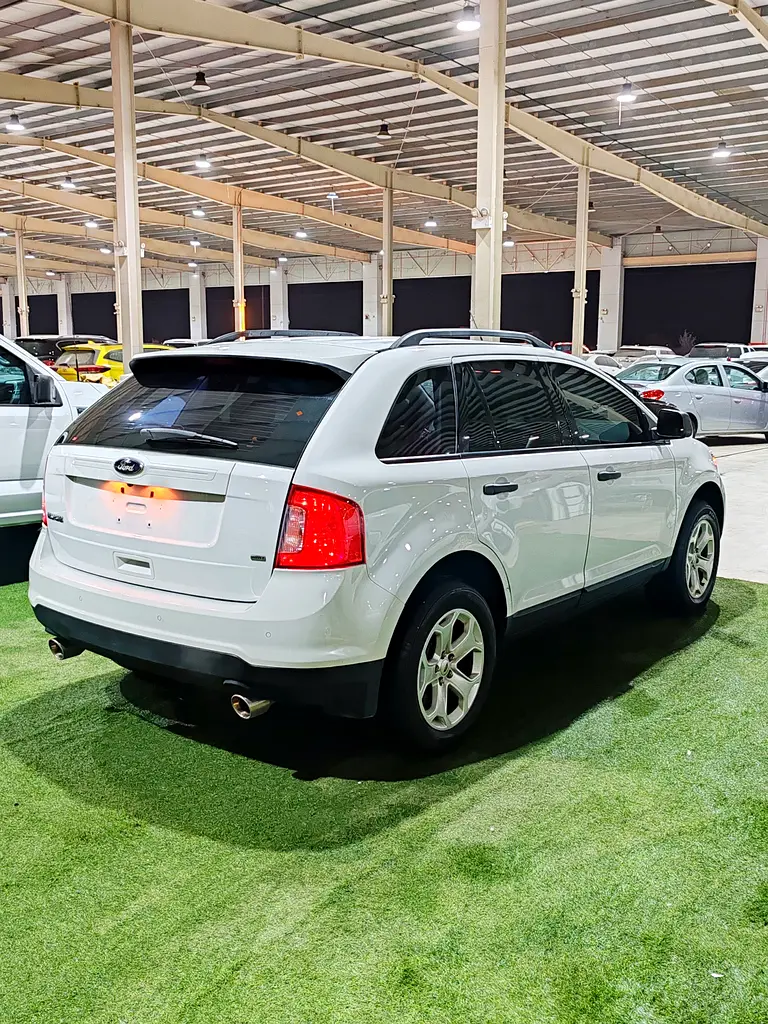 Ford Edge SEL 2014 - GCC Specs - Well Maintained - Image 6