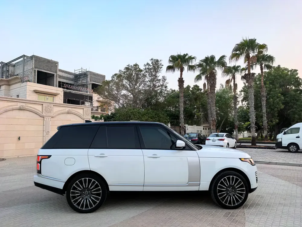 RANGE ROVER VOGUE HSE 2020 AMAZING CONDITION FULL OPTION - Image 15
