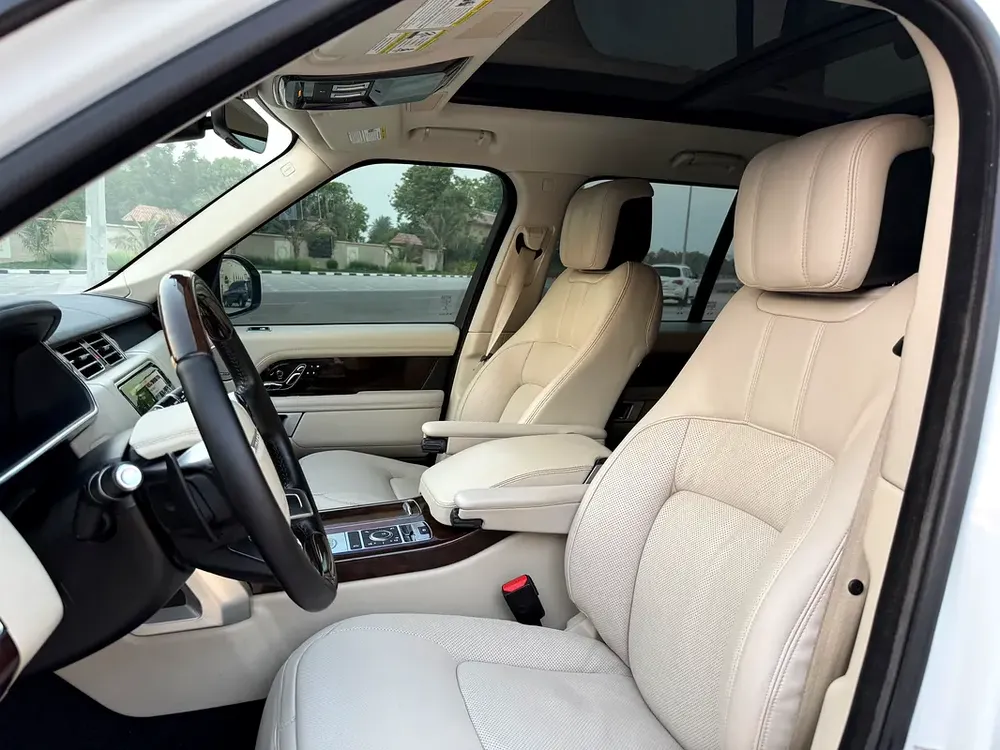 RANGE ROVER VOGUE HSE 2020 AMAZING CONDITION FULL OPTION - Image 5