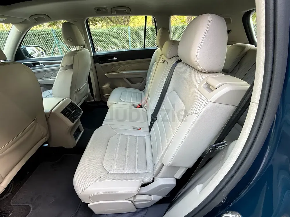 Volkswagen Teramont Highline Plus, 7 Seater 2021 GCC Specs, Radar and Seat Cooler, CarPlay connect - Image 15