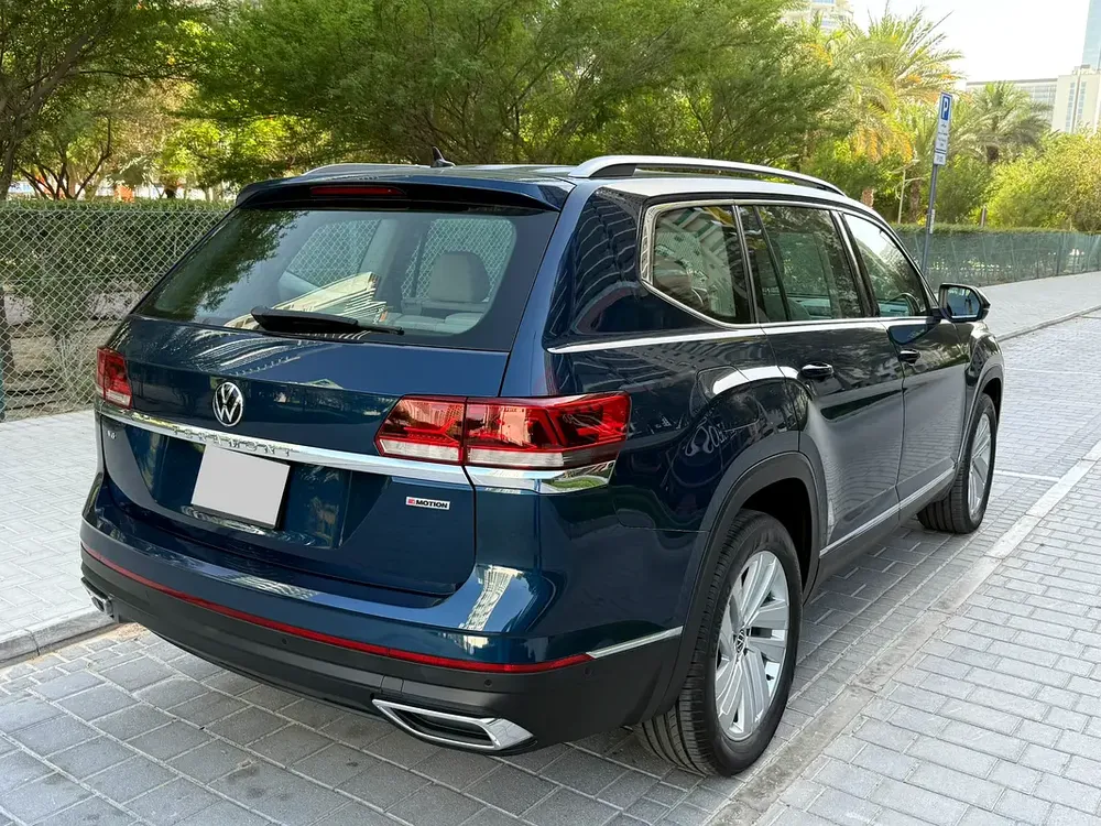 Volkswagen Teramont Highline Plus, 7 Seater 2021 GCC Specs, Radar and Seat Cooler, CarPlay connect - Image 4