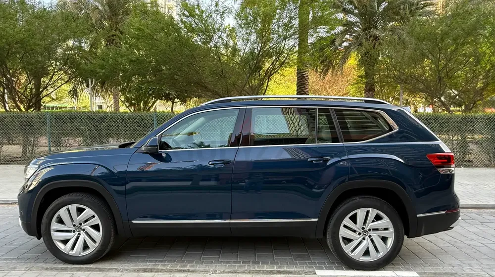 Volkswagen Teramont Highline Plus, 7 Seater 2021 GCC Specs, Radar and Seat Cooler, CarPlay connect - Image 7