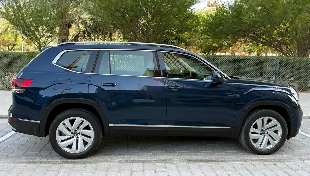 Volkswagen Teramont Highline Plus, 7 Seater 2021 GCC Specs, Radar and Seat Cooler, CarPlay connect - Image 8