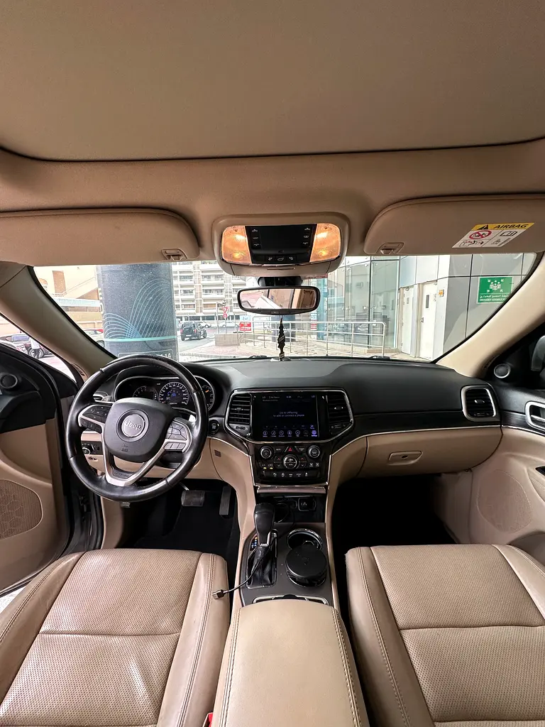 JEEP GRAND CHEROKEE 2020 LIMITED GCC SERVICE HISTORY FOR SALE - Image 8