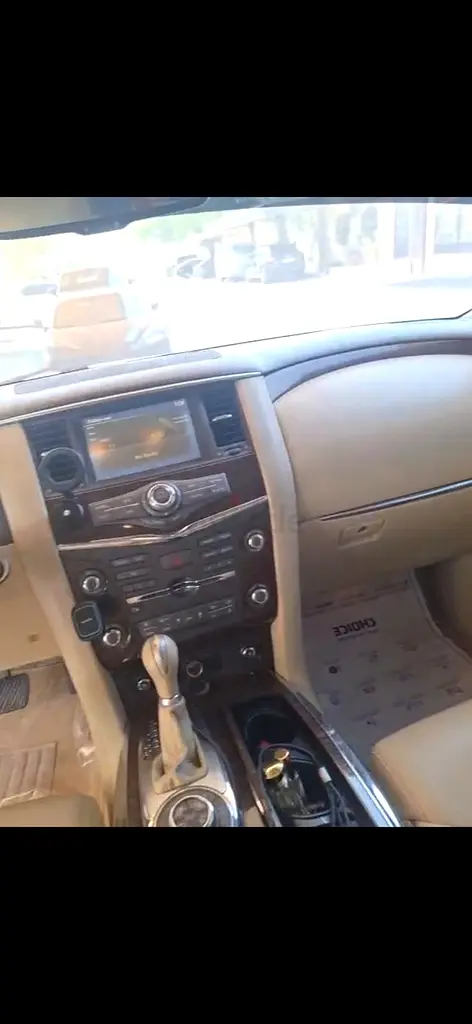 Nissan Patrol LE Platinum 2010 GCC Specs - Image 11