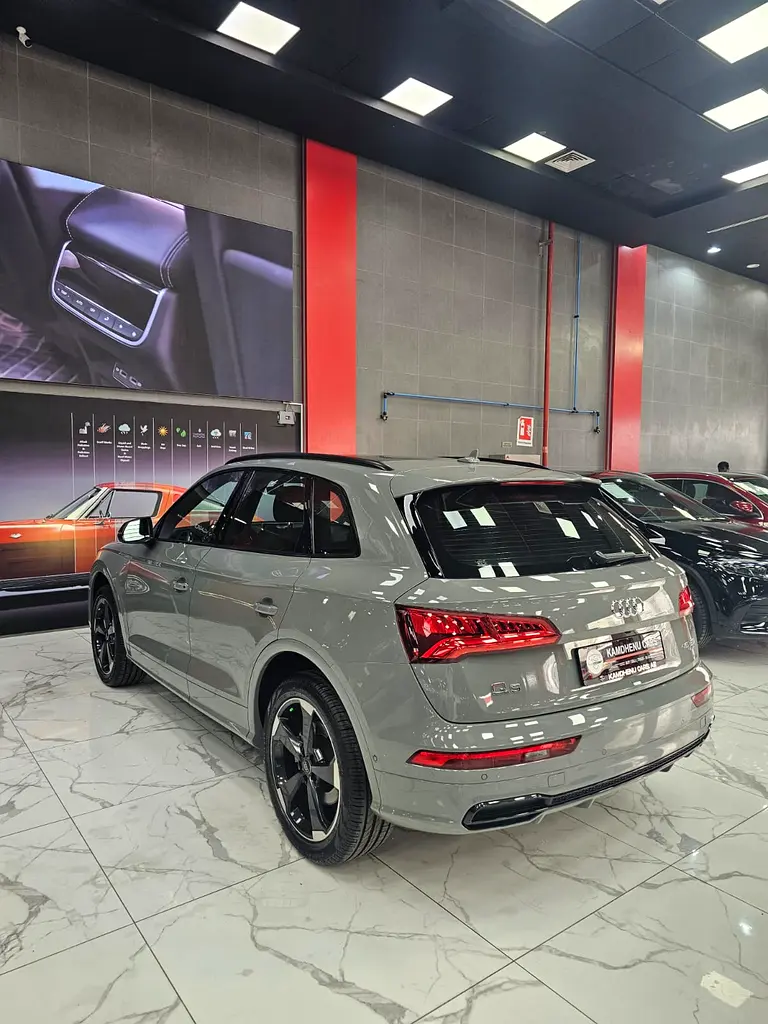 APX monthly EMI 1750 | Audi Q5 45 TFSI Quattro Sport | GCC Specs | Excellent Condition | Warranty + - Image 8
