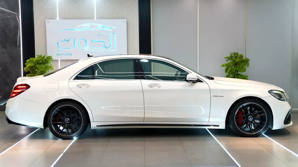 ELITE AMG MERCEDES S500 V8 || S63 KIT || RADAR || TOP RANGE || GCC || HEADUP DISPLAY LOW MILEAGE - Image 10