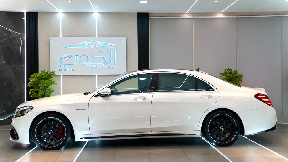 ELITE AMG MERCEDES S500 V8 || S63 KIT || RADAR || TOP RANGE || GCC || HEADUP DISPLAY LOW MILEAGE - Image 11