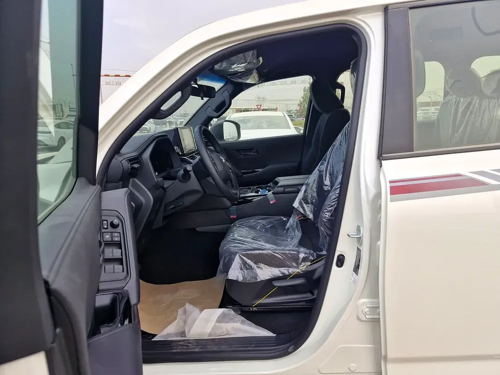 2026 TOYOTA LC300 GX 4.0L BASIC BRAND NEW 0KM (EXPORT ONLY) - Image 13