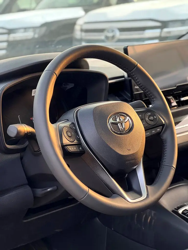 TOYOTA COROLLA ELITE HYBRID 1.8L HEV 2025 - Image 18